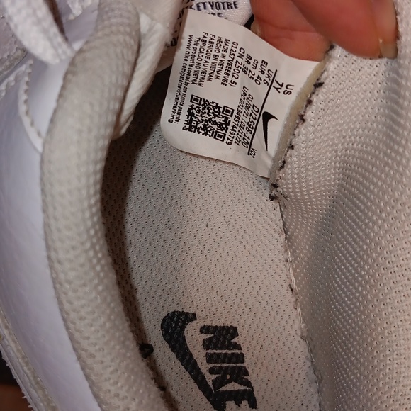 AF1 lows size 7 - Picture 6 of 7